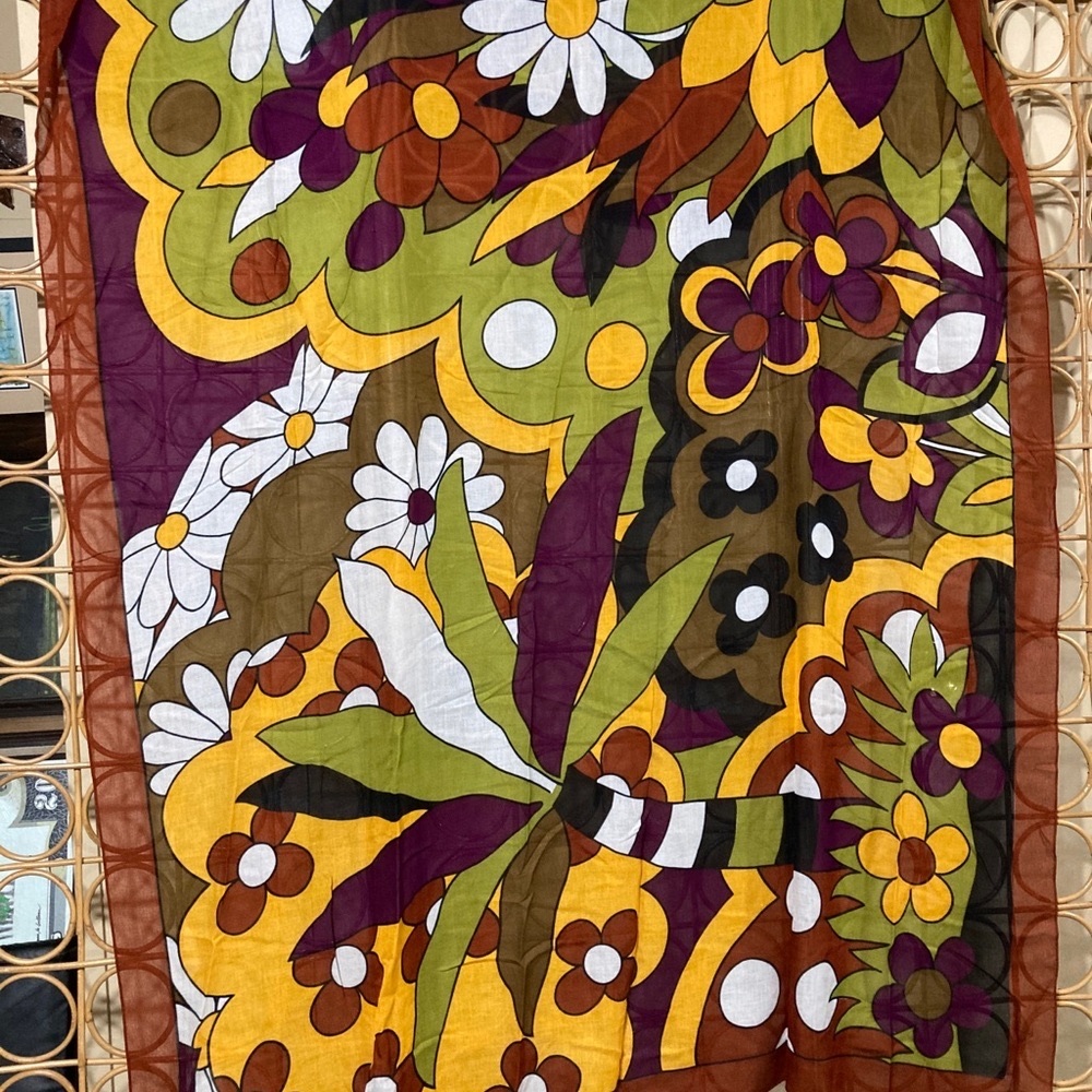 Retro mod rayon vintage scarf